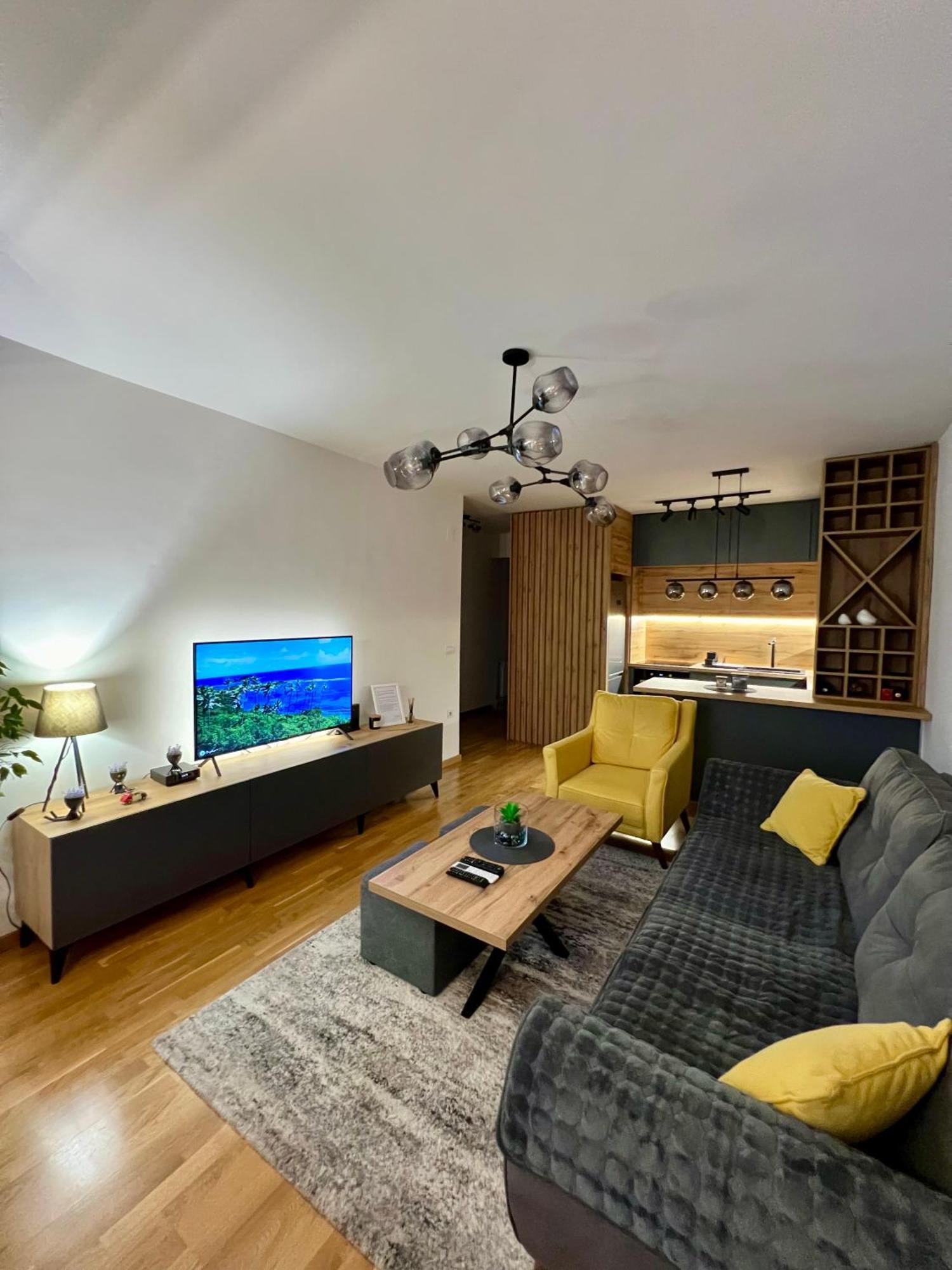 Aj Luxe Residence 스코페 외부 사진